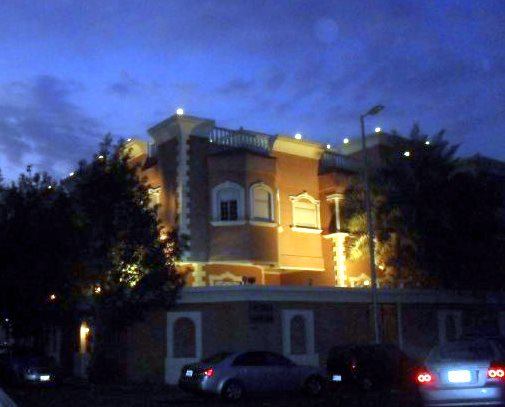 SAM_0549 Big house