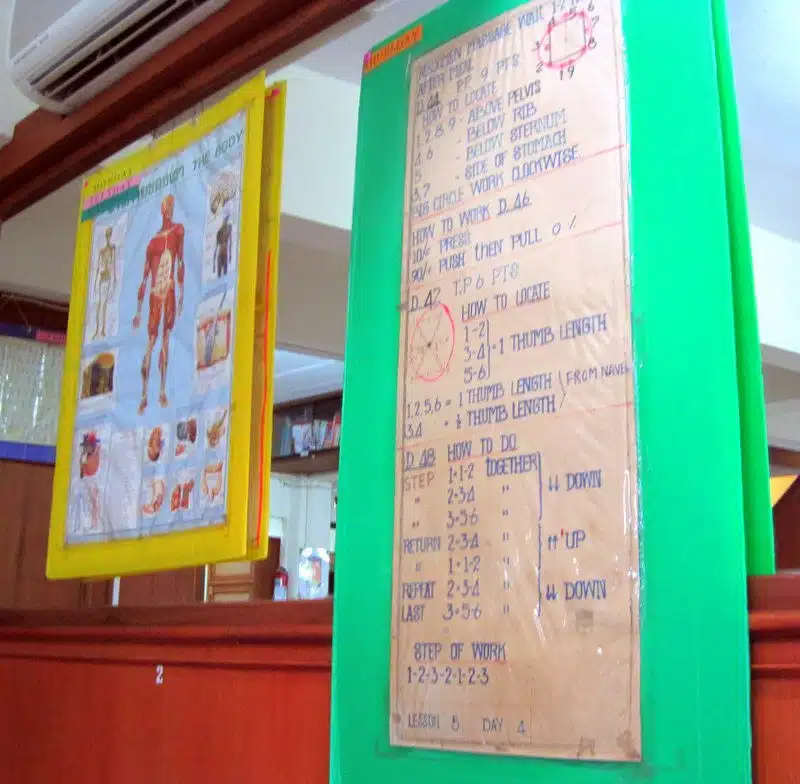 A Thai Massage anchor chart.