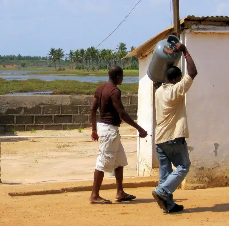 Carrying the fuel canister.