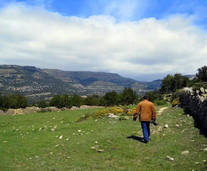 Hiking to Cova Remigia in Castillon, Spain!