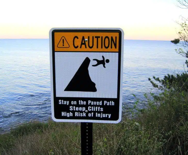 Don't fall off the cliff in Newport's Cliff Walk!