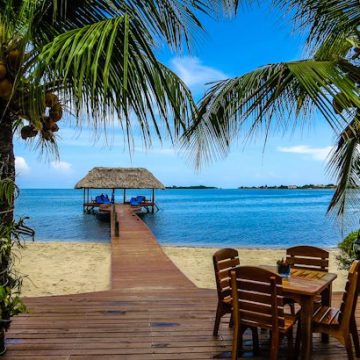You can order food to anywhere on Chabil Mar's grounds, including this pier!