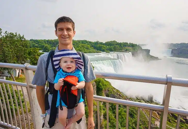 It's easy and cheap to see Niagara Falls in New York!