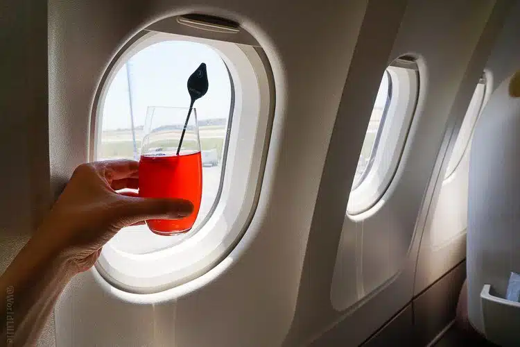 The welcome drink in Business Class.