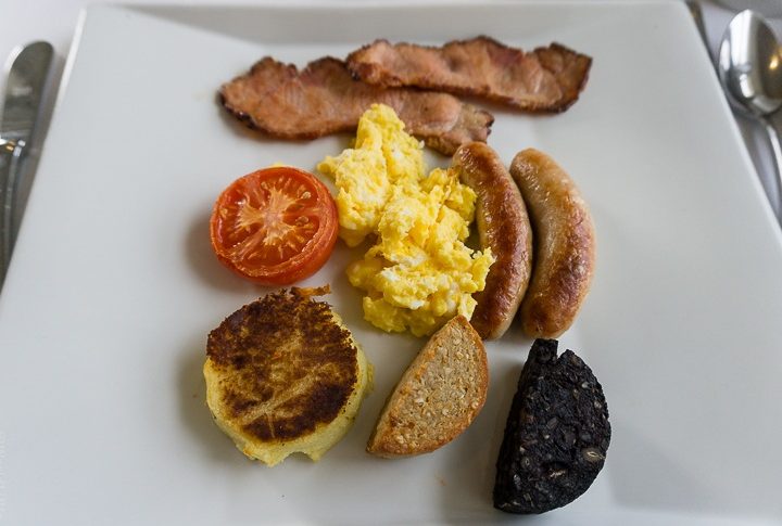 Can you identify everything in an Irish breakfast?