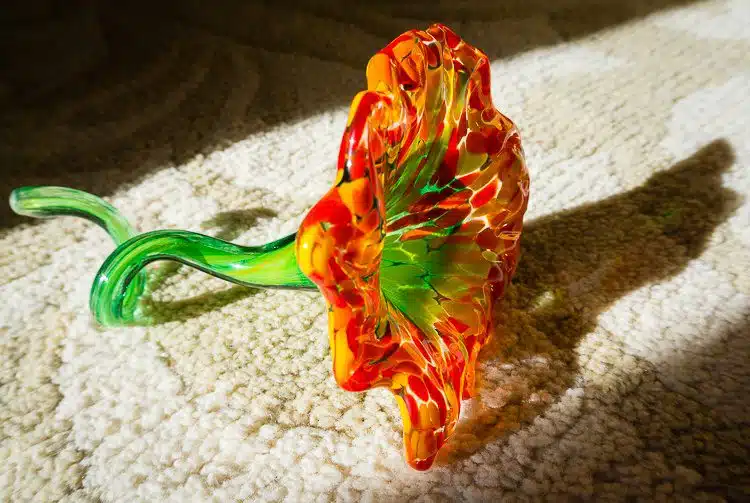 A glamour shot of my glass flower.
