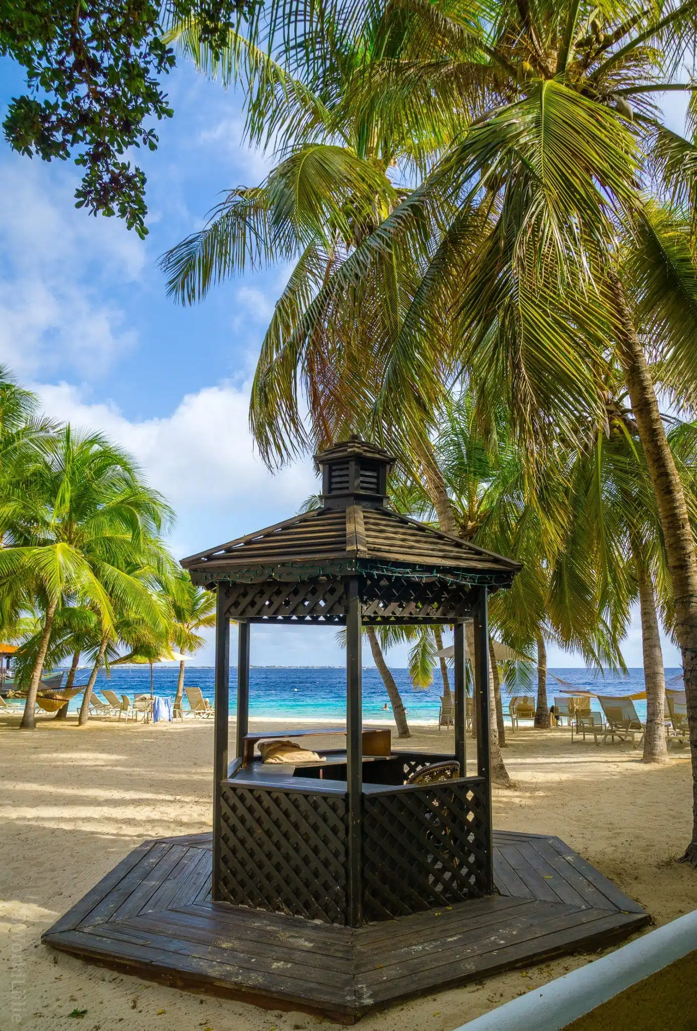 Hammocks, palm trees, and Caribbean ocean breezes. 
