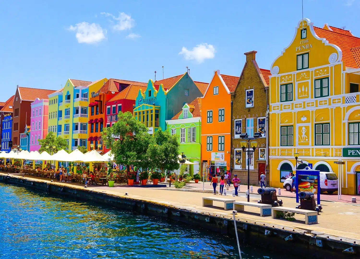 The architecture of Willemstad is THE BEST.