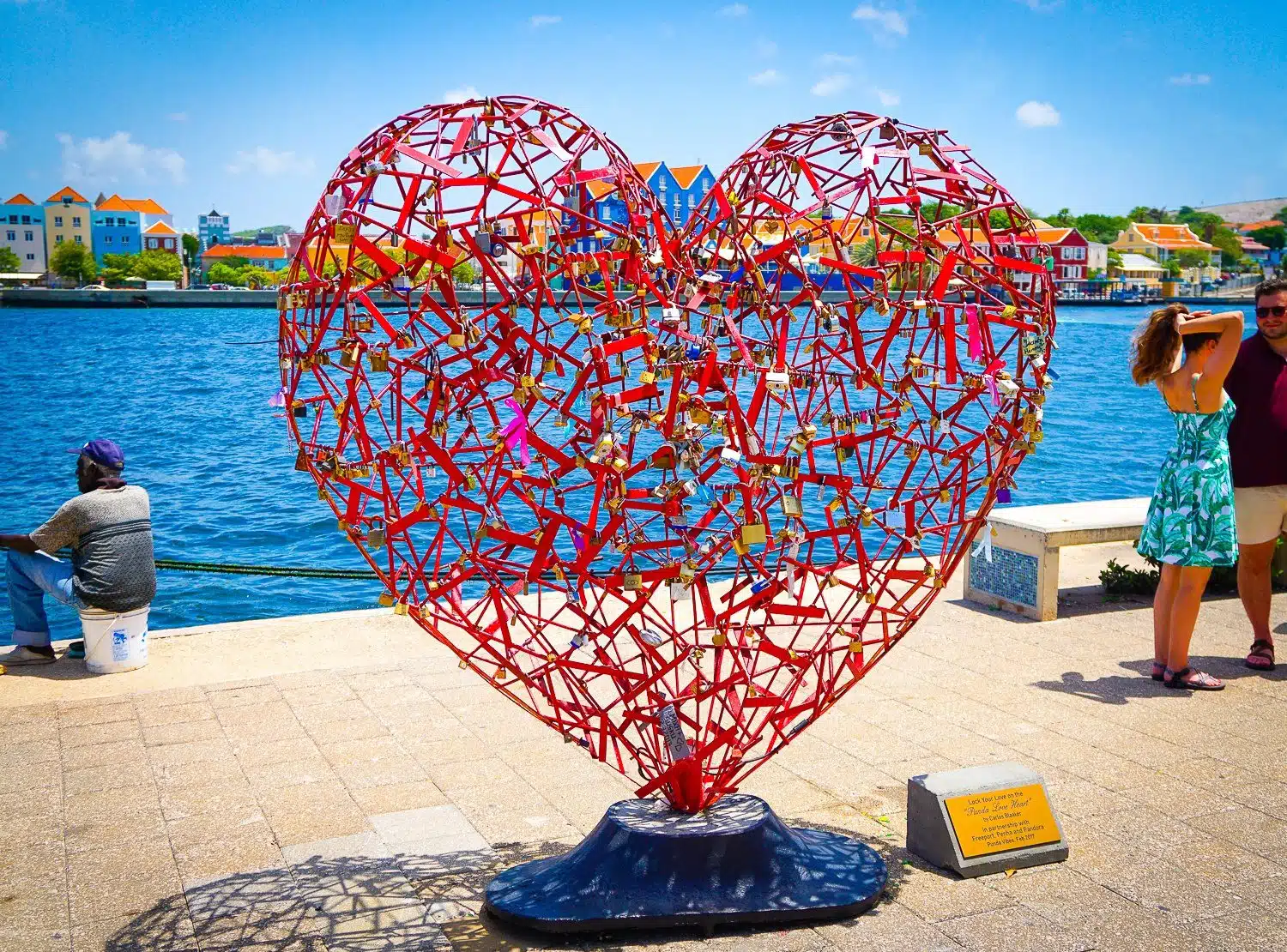 Heart art by Willemstad's waterfront.