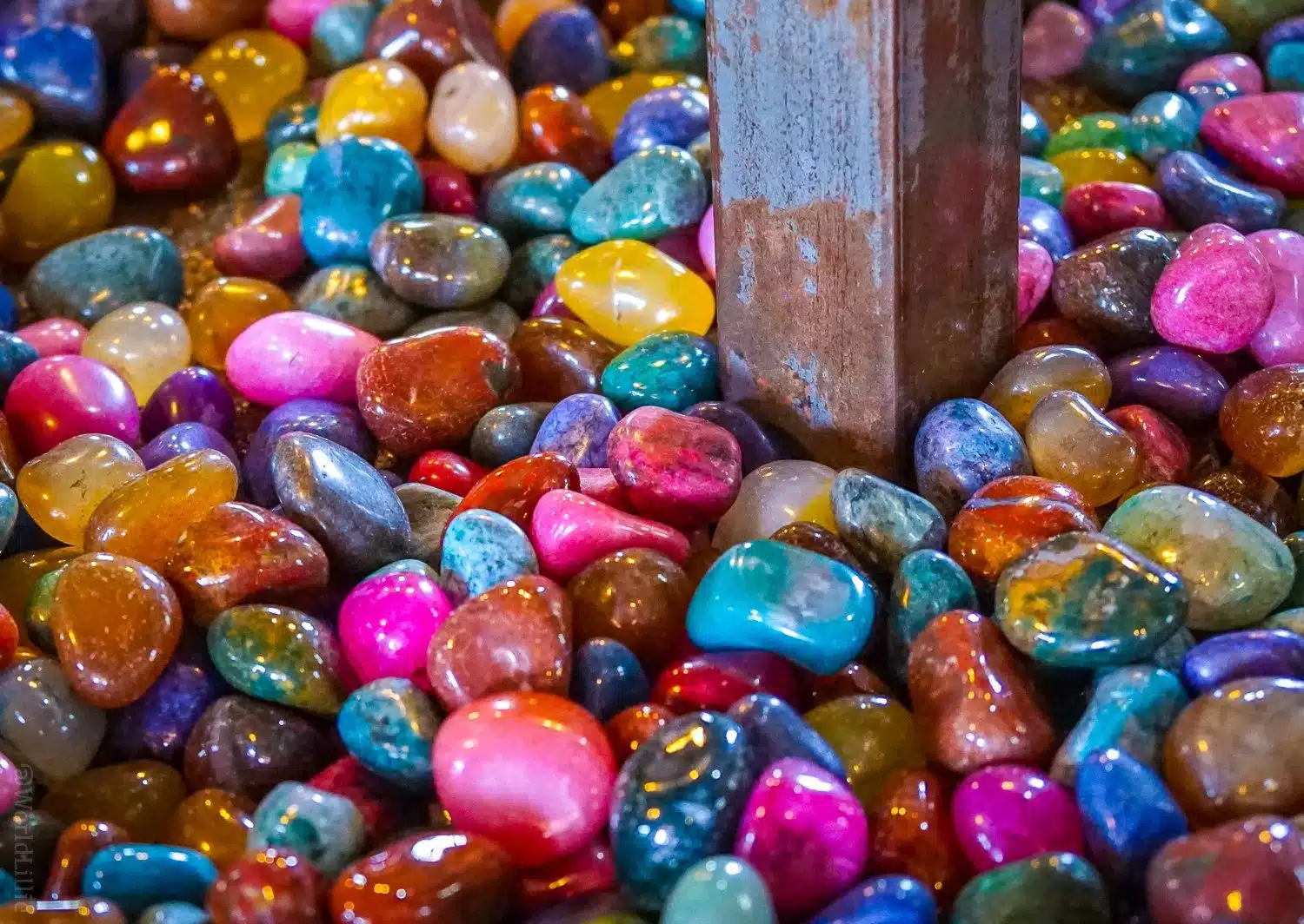 Rainbow colored rocks in an Ohiopyle country store.