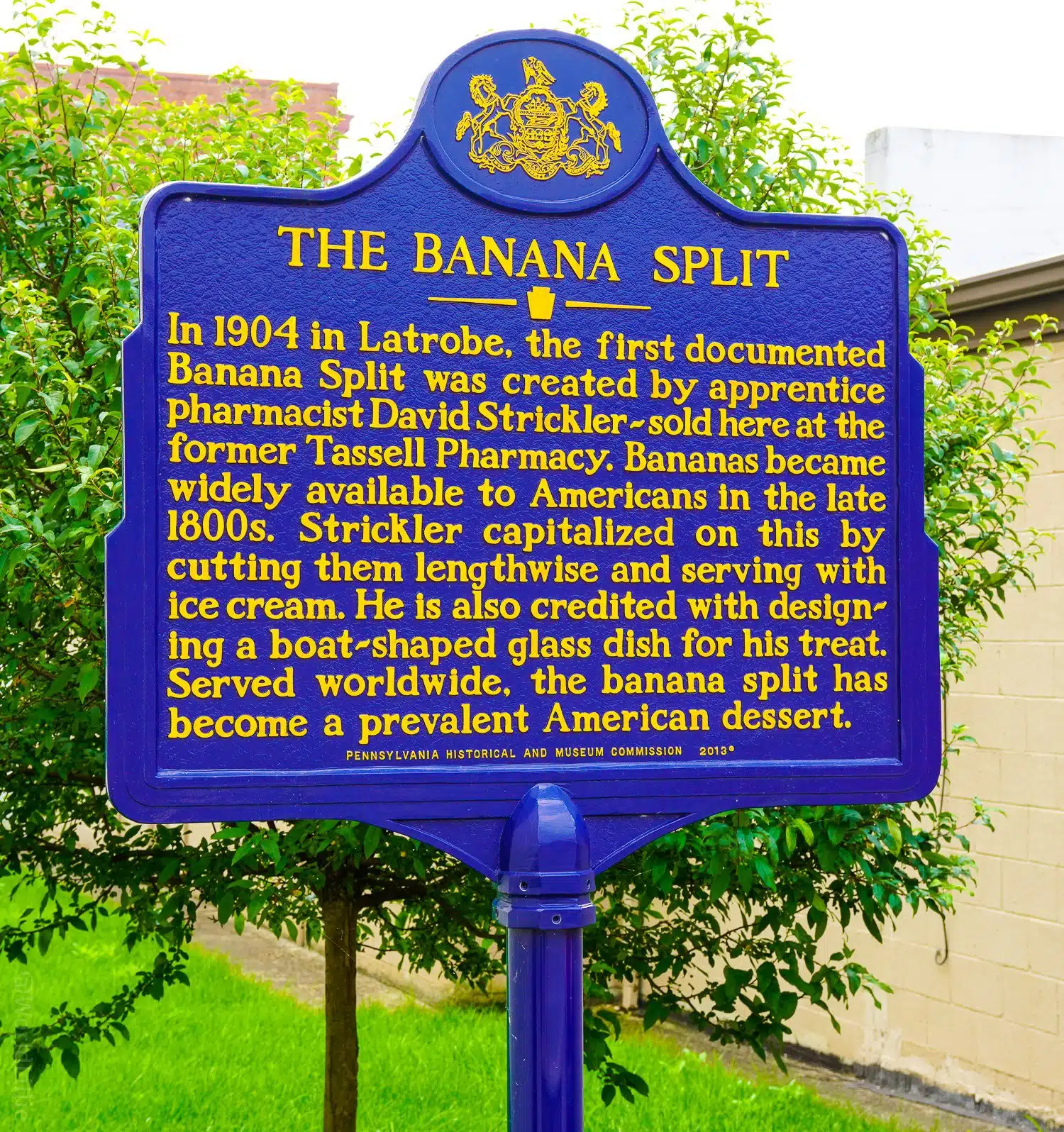 Banana Split history on a plaque.