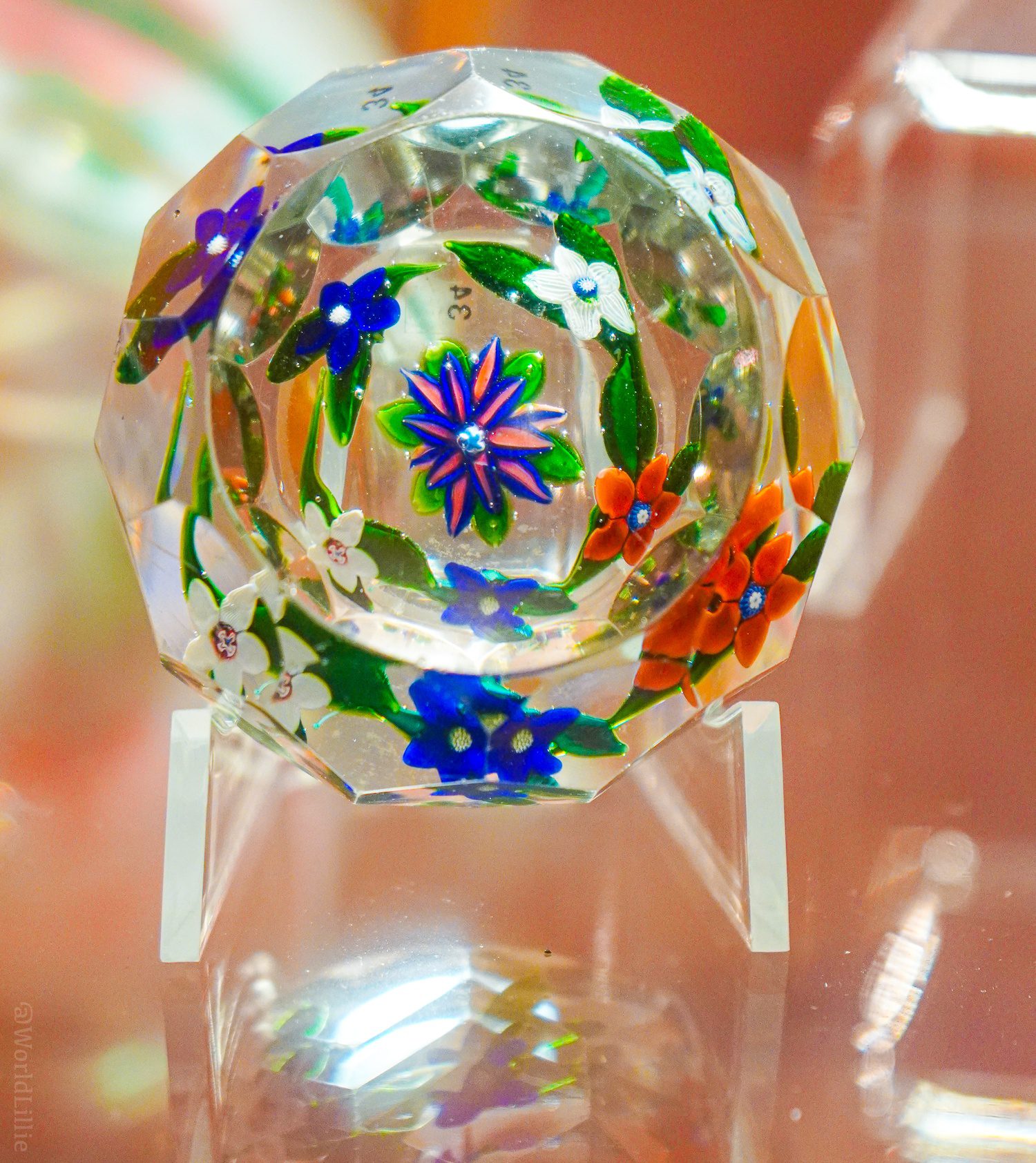 Faceted glass paperweight
