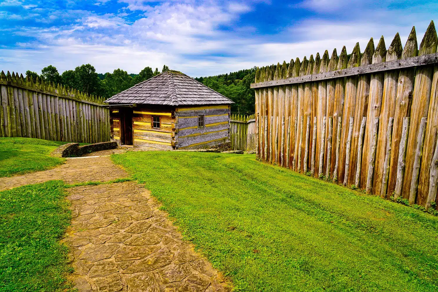 Fort Ligonier has 18th century American history.