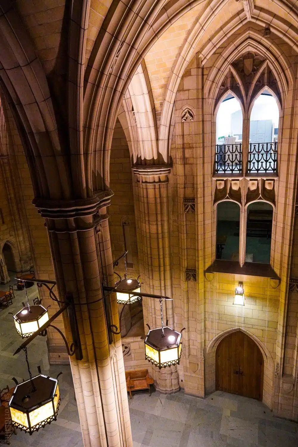 Such amazing arches in the Cathedral of Learning.