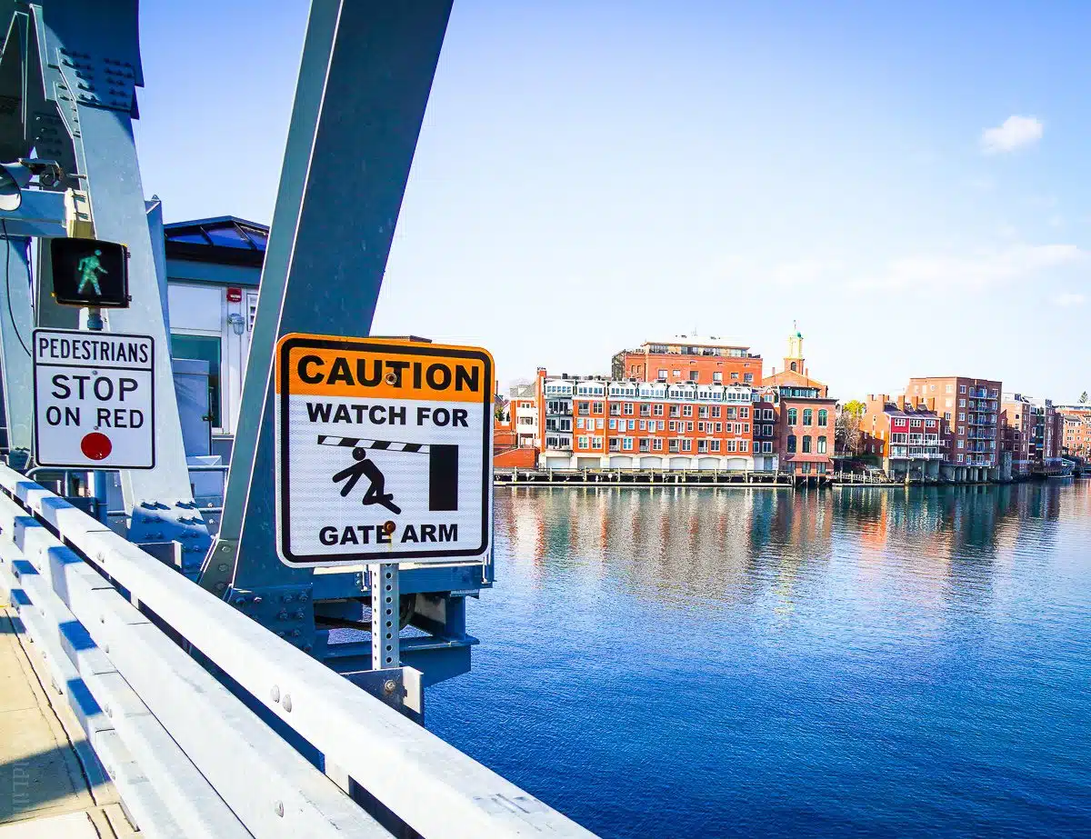 A very dramatic sign on Memorial Bridge.