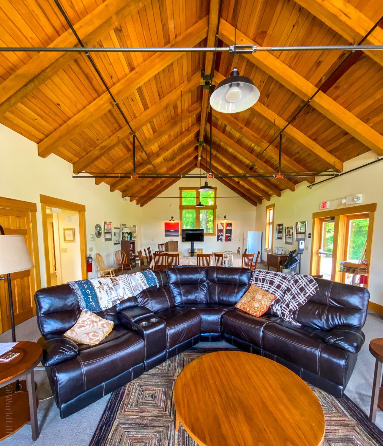 The common room in the Lodge at Highlights.