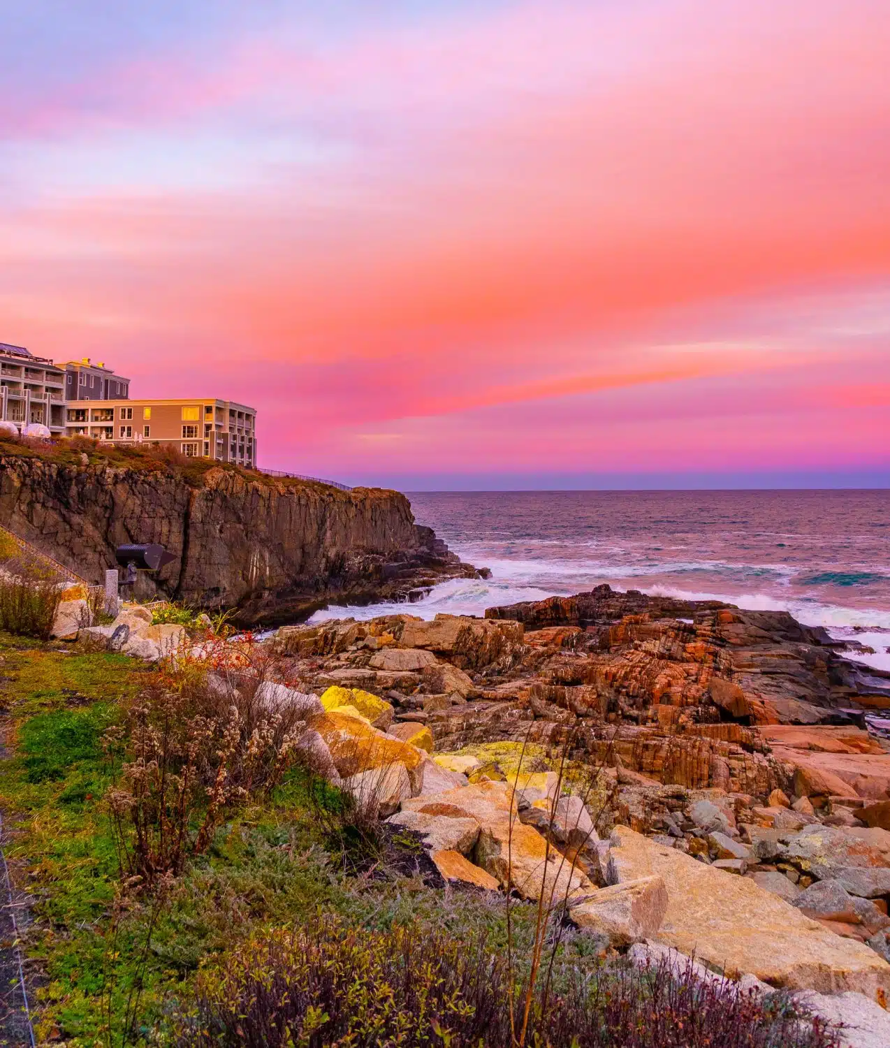 Would you like to stay at Cliff House, Maine?