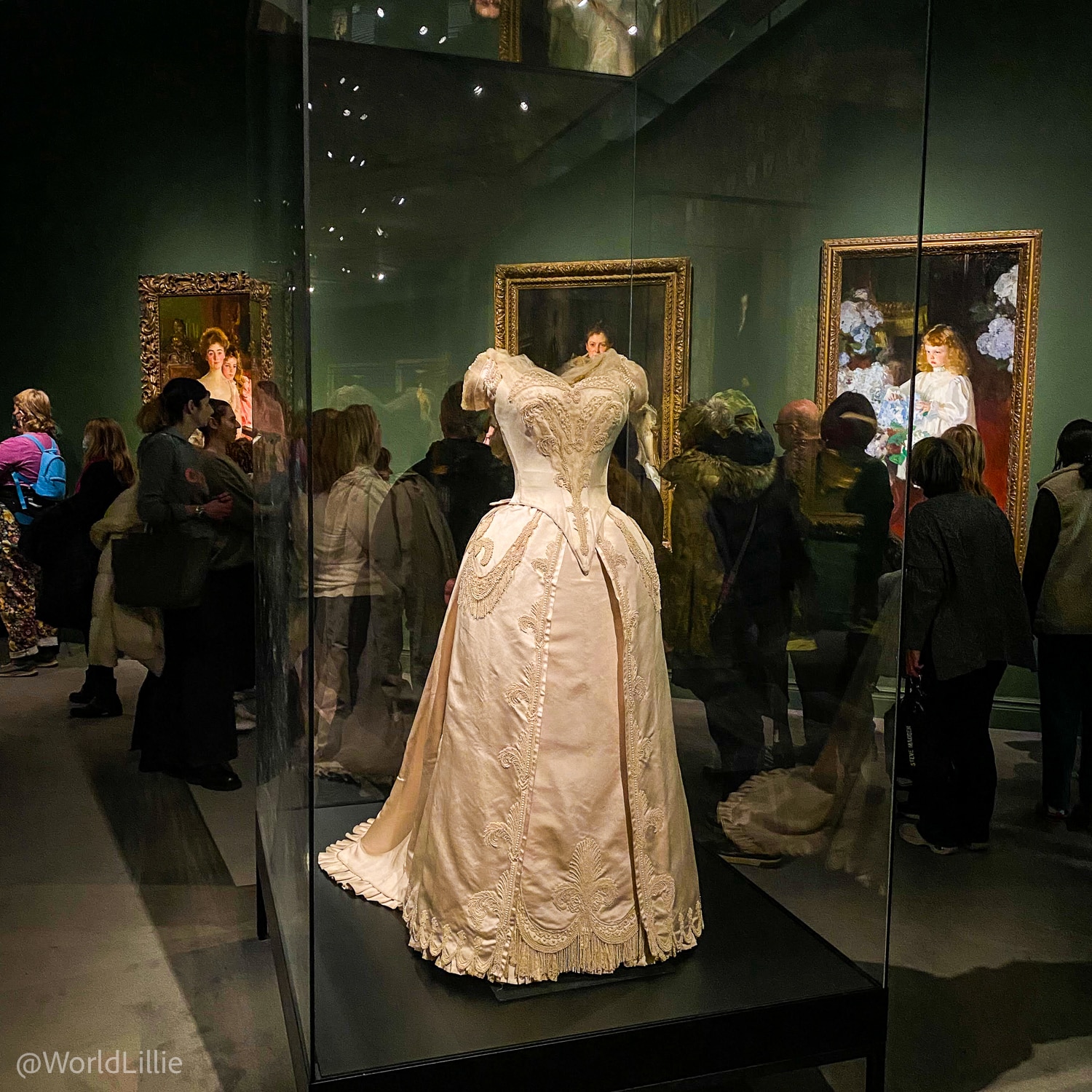 One of the dresses featured by Sargent.
