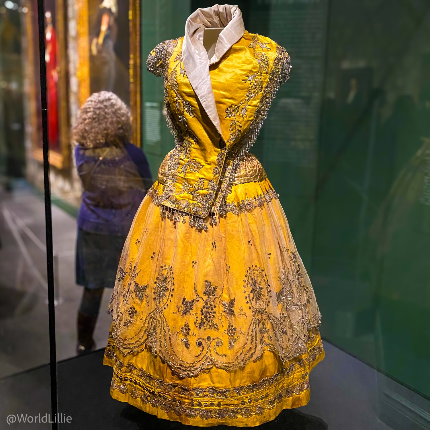 The costume from Sargent's "La Carmencita."