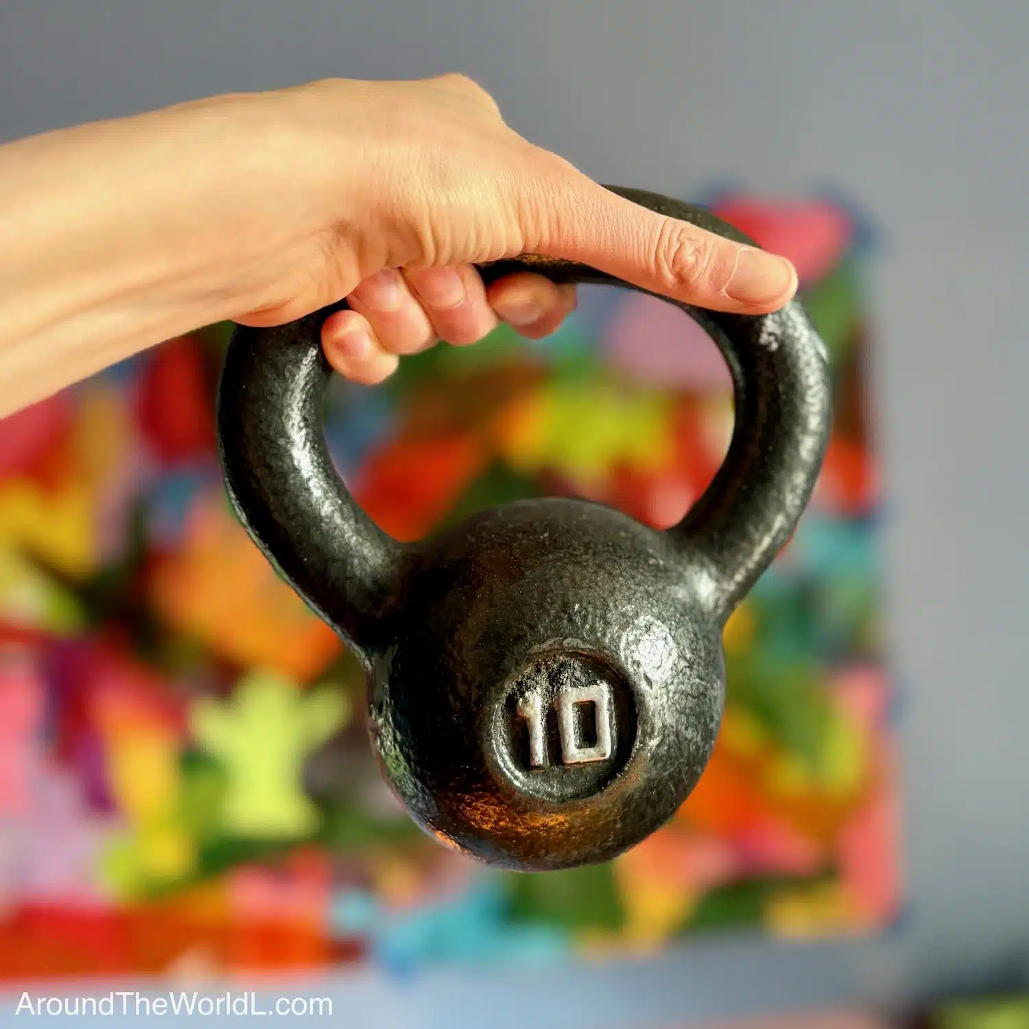 Learn kettlebell workouts with Amoila Cesar